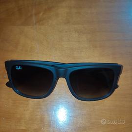 Ray-Ban Justin occhiali da sole