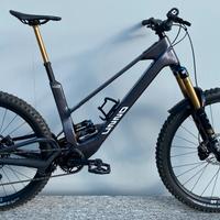 UNNO MITH RACE MOTORE DJI AVINOX