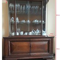 Credenza con vetrina da salotto arte povera