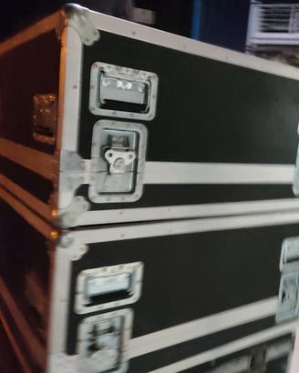 Fly case nuovi eiky sharp