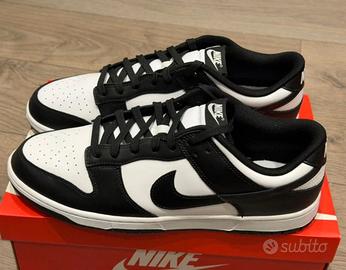 Nike Dunk "Black" Taglia 42 – Nuove con Scatola