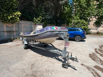 carello con gommone
