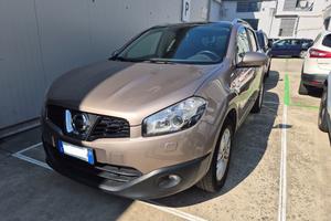 NISSAN Qashqai 2.0 16V Tekna 4X4