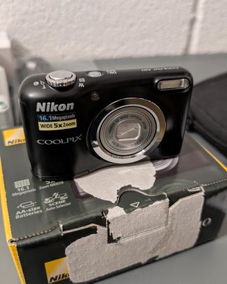 Macchina fotografica Nikon Coolpix A10