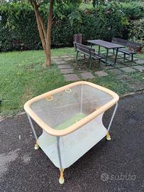 recinto (box) per bambini