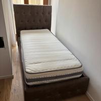 Letto singolo con materasso