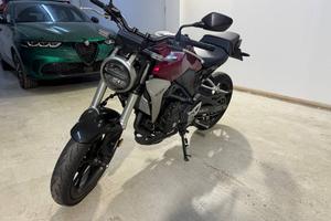 HONDA CB 300R
