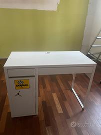 Scrivania Ikea
