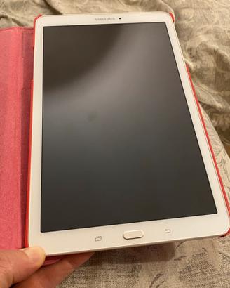 Tablet Samsung Galaxy Tab E bianco
