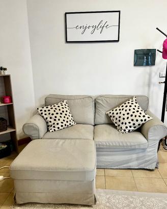 Divano Ikea Ektorp 2 posti + poggiapiedi
