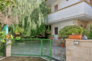 Pregevole villa mare indip. (trattabile in loco)