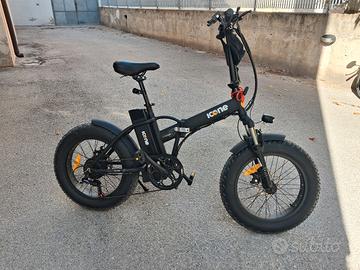 Bici con pedalata assistita