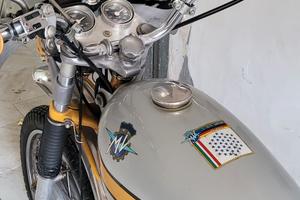 moto MV AGUSTA 350 SCRAMBLER 