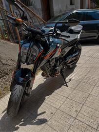 Ktm duke 790