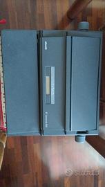 macchina da scrivere elettronica Olivetti 