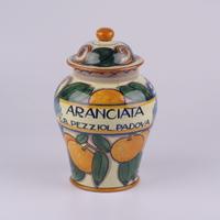 Vecchi vasi delle amarene