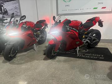 DUCATI PANIGALE V4--PARI AL NUOVO - FINANZIAMENTO 