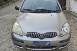 Toyota Yaris 1.0 benzina (versione p1-Scion)