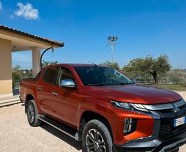 Mitsubishi l200 2019