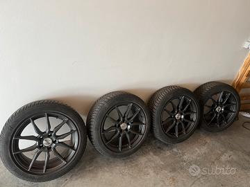 Set completo cerchi in lega da 18+gomme invernali