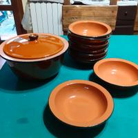 Servizio in terracotta smaltata