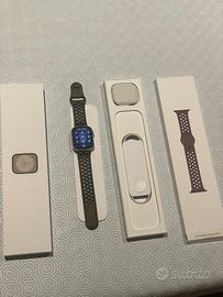 Apple watch serie 8 45 mm versione nike