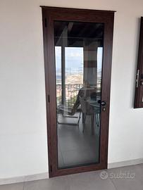 Infissi  porta  finestra in alluminio