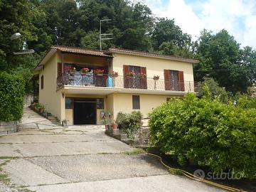 Villa nel bosco Aranova