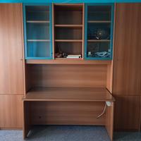 Libreria con scrivania.mobili