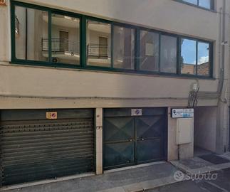 ? *locale commerciale - uso ufficio