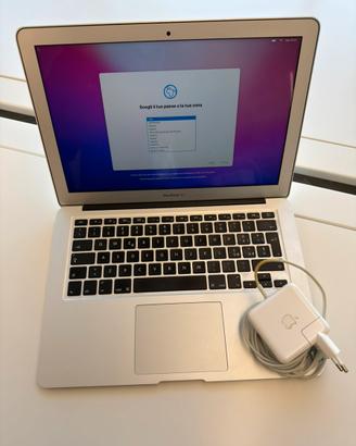 Macbook Air 13” 2017  8GB 128GB