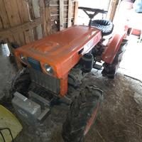 Trattore Kubota B6000
