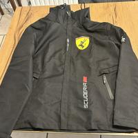 giacca a vento invernale con guanti imbottiti