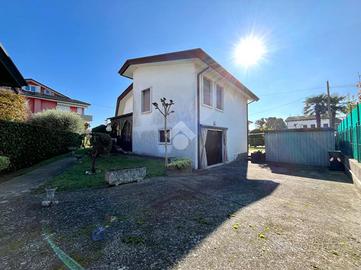 VILLA SINGOLA A PONTE SAN NICOLÒ