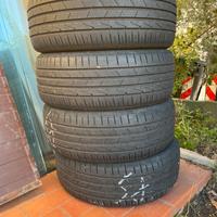 Gomme 215 55 R17 94V