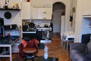 V004027 BOLOGNA CENTRO - VIA PETRONI