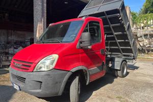 Iveco Daily 2.3 Mtj RIBALTABILE TRILATERALE