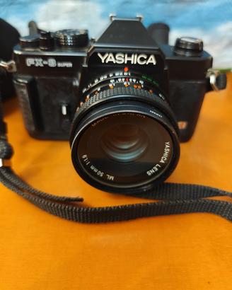 Yashica FX-3 Super  fotocamera reflex  