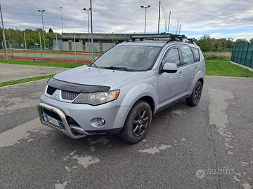Mitsubishi outlander 2