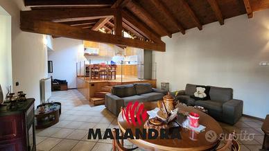 Appartamento di 103 m² con 2 locali e box auto a O