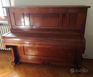 Pianoforte verticale in noce C.A. Franke Rathenow