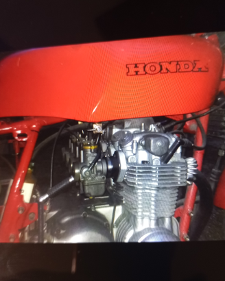 Moto Honda Cb 500 four anno1973Trasformata