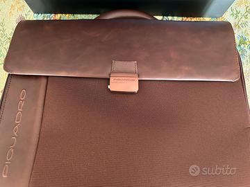 Cartella Piquadro originale.