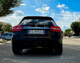 Mercedes GLA 200 4MATIC  136CV