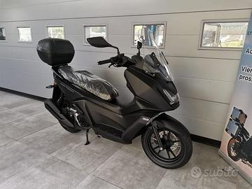 Kymco X-Town 125i SKYTOWN 125i
