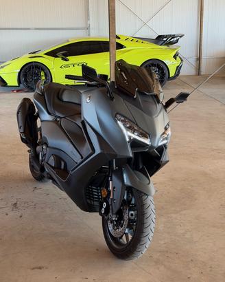 Yamaha Tmax 560 Tech Kamo - 1.500km