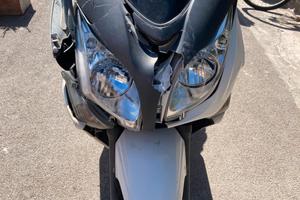 Moto Honda sw-t 400