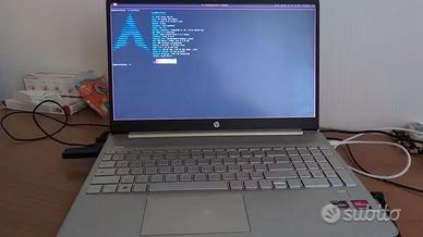 Laptop Ryzen 7 5700U HP