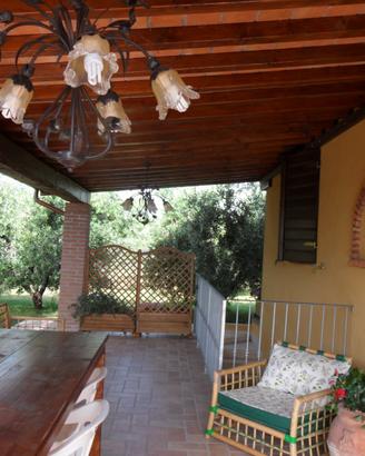 Cecina in casa di campagna a 5 minuti dal mare