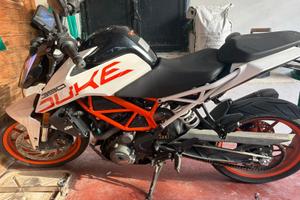 Ktm duke 390